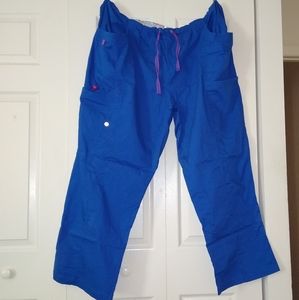 3xl women scrubs with deep pockets